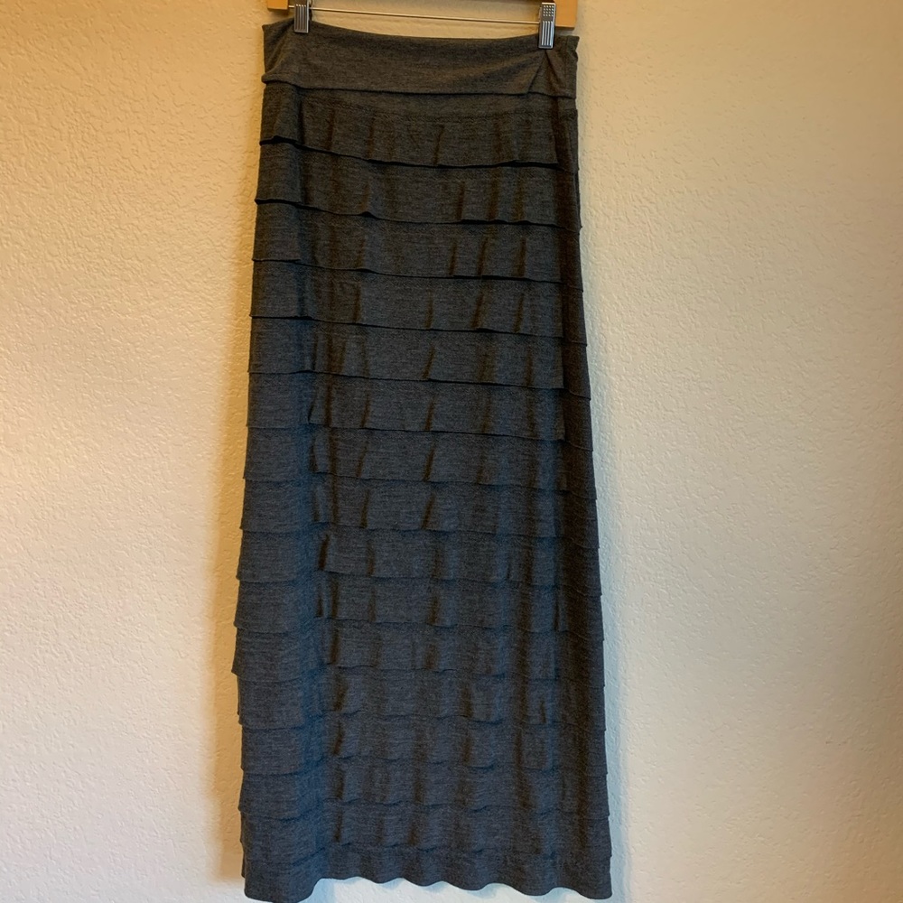 Max Studio Specialty Products Ruffle Maxi Skirt L